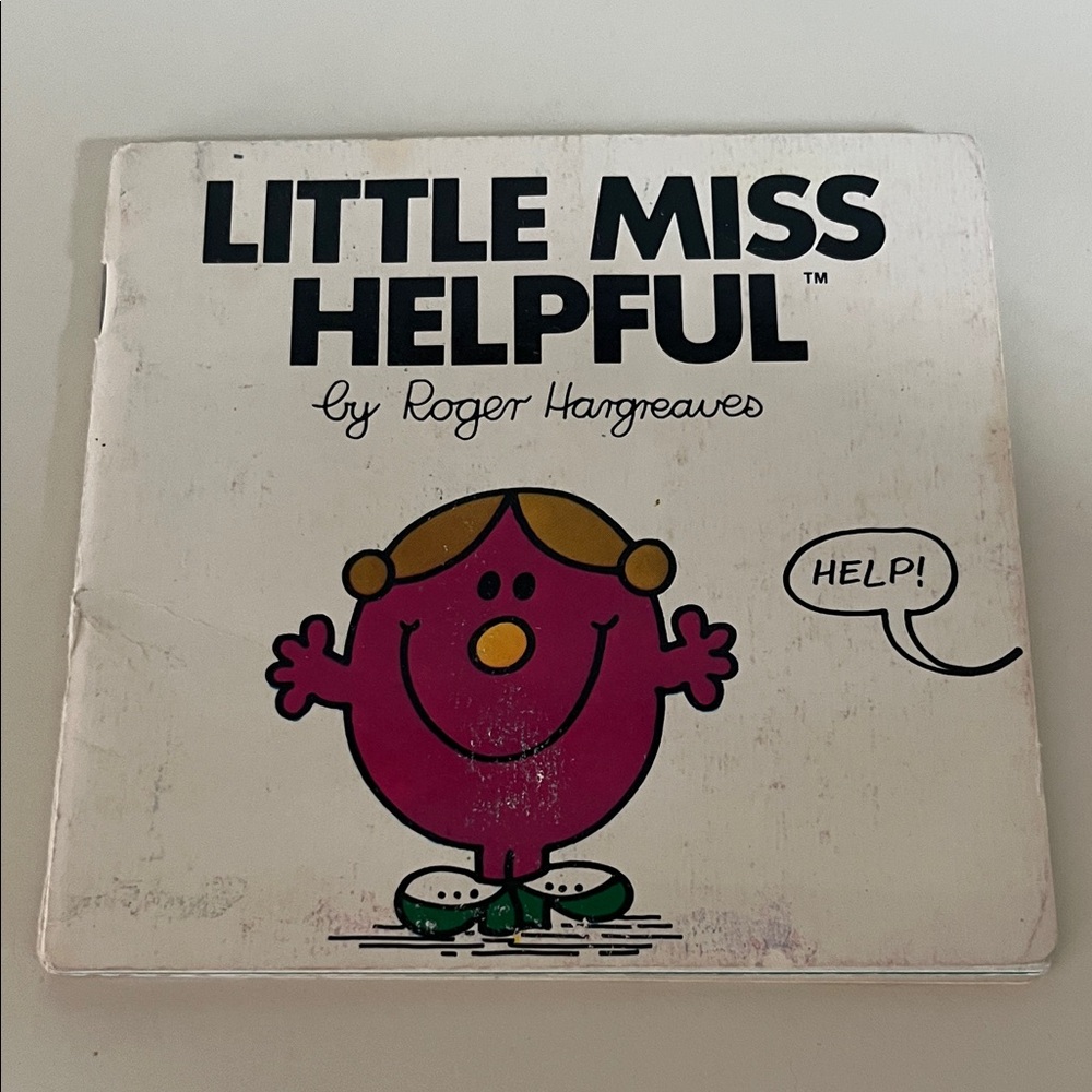 Little Miss Helpful paperback Book by Roger Hargreaves 1981
